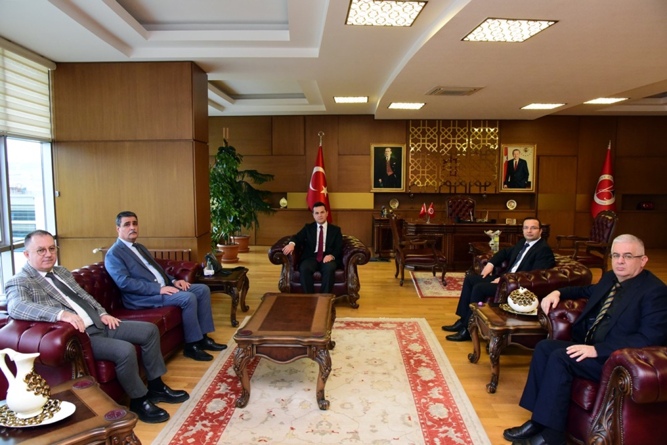 Rektör Topal, İnebolu heyetini ağırladı;