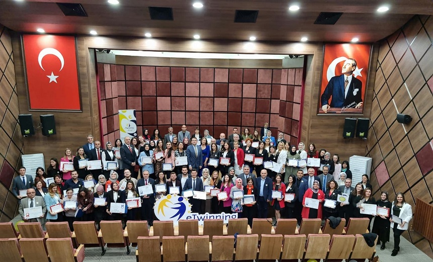 Okullara 'kalite etiketi' verildi;
