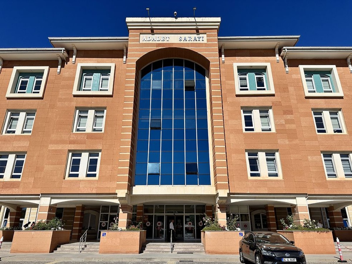 Uyuşturucu komasına giren gencin ölümünde 2 sanığa hapis!;