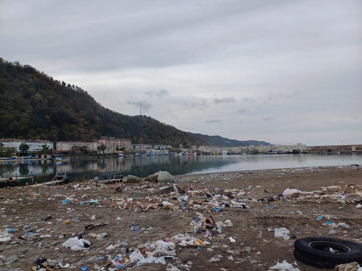 Hırçın Karadeniz, Kastamonu'ya kustu!;