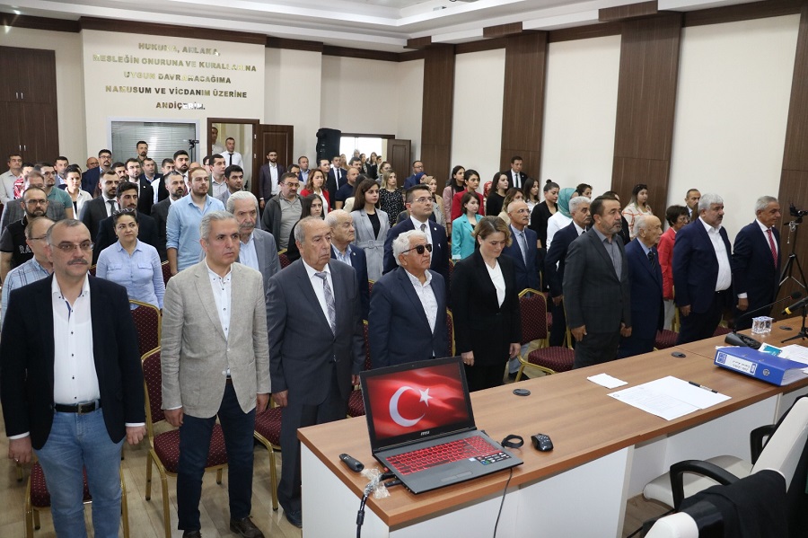 Baro, Özgür Demir’le devam dedi;