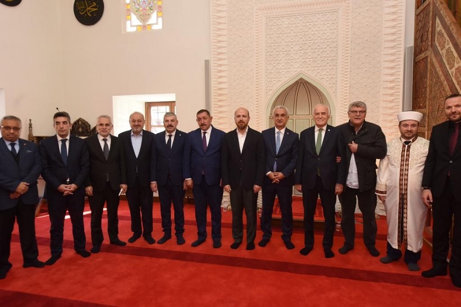 Hz Pir Camii ibadete açıldı;