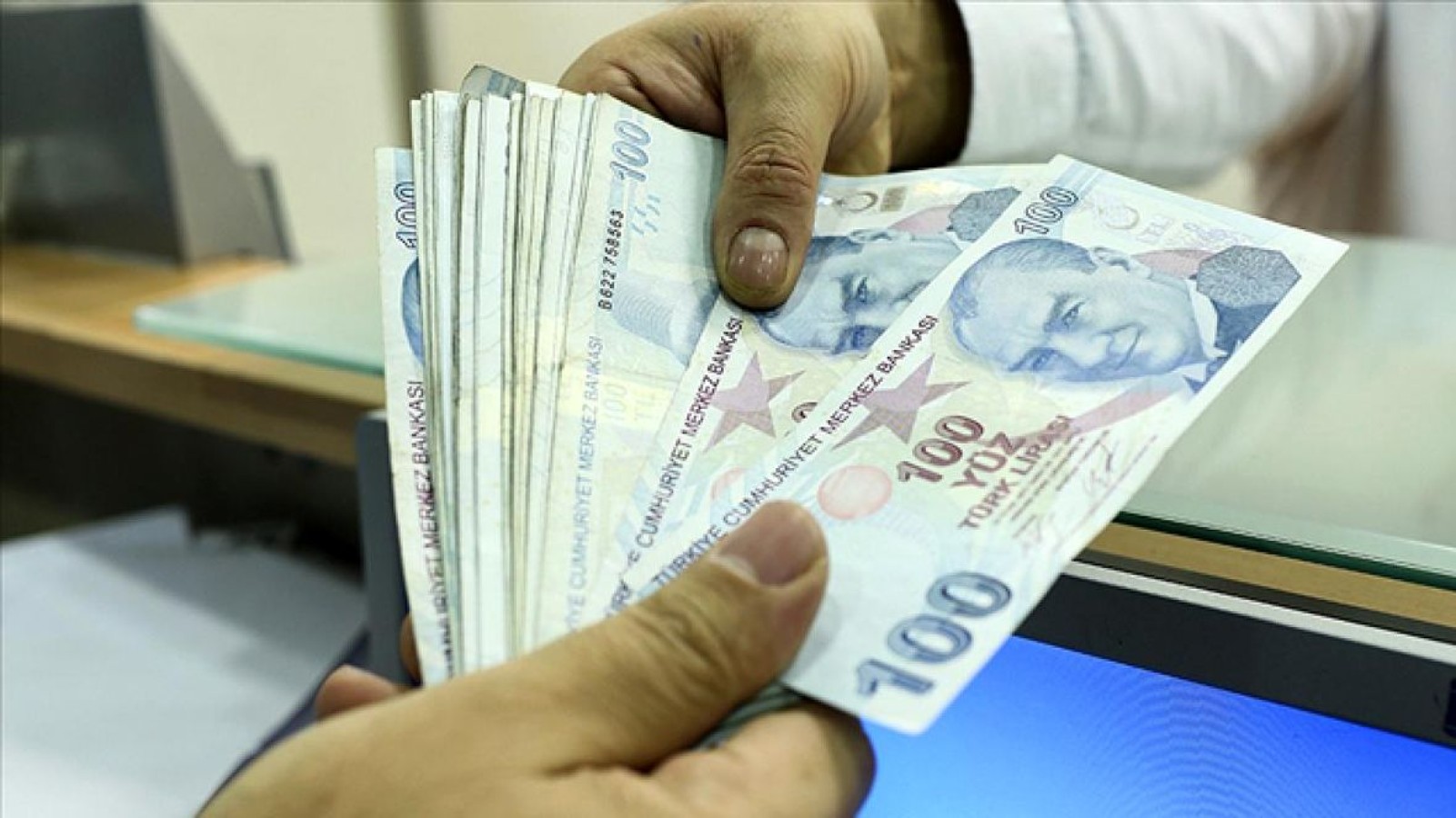 Enflasyon açıklandı: Maaş zamları belli oldu;