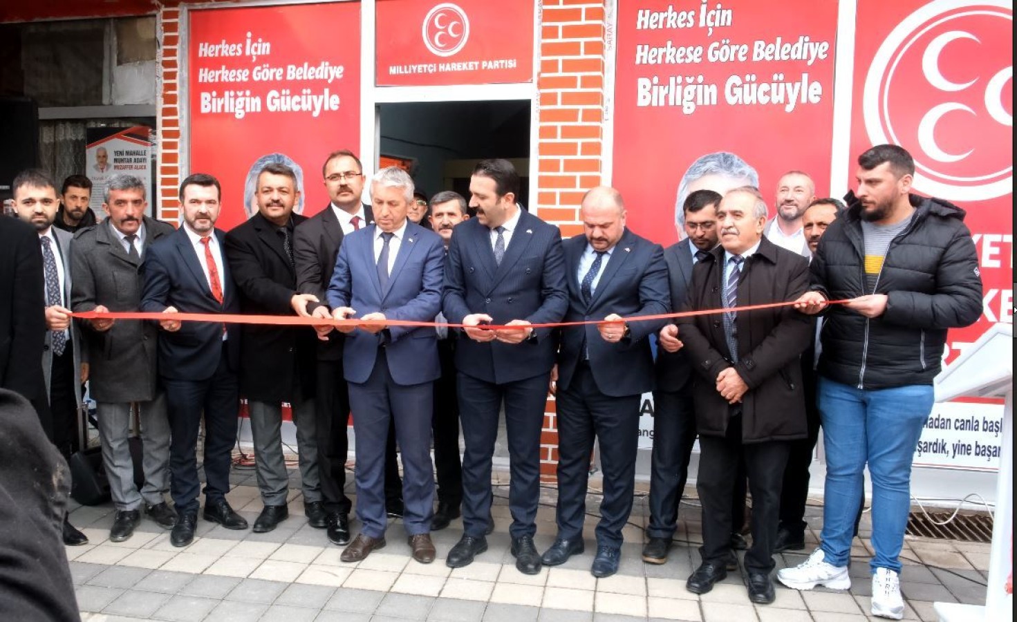 İhsangazi’de MHP’nin seçim bürosu açıldı!
