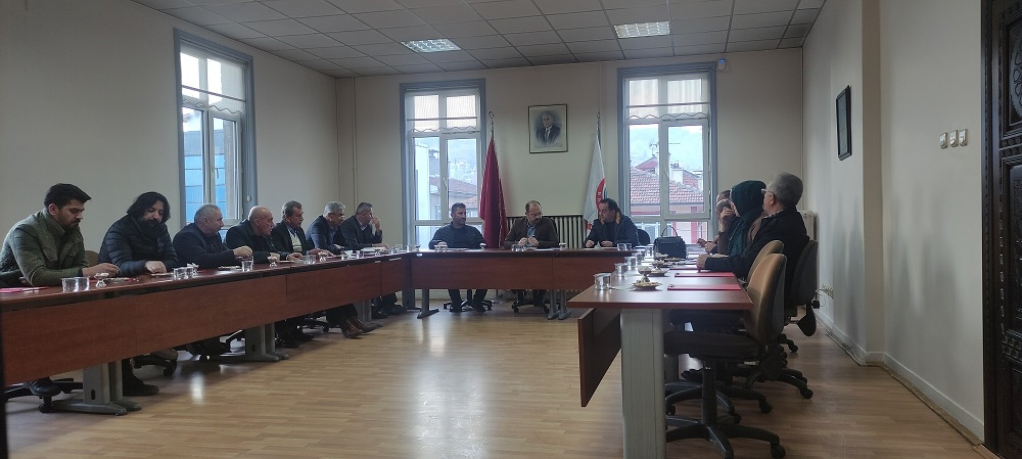 ‘Proje kazandırma yarışı içinde olmalıyız’;