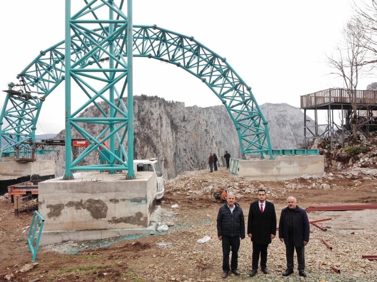 ‘Dev salıncak’ 2023 sezonuna yetişecek;
