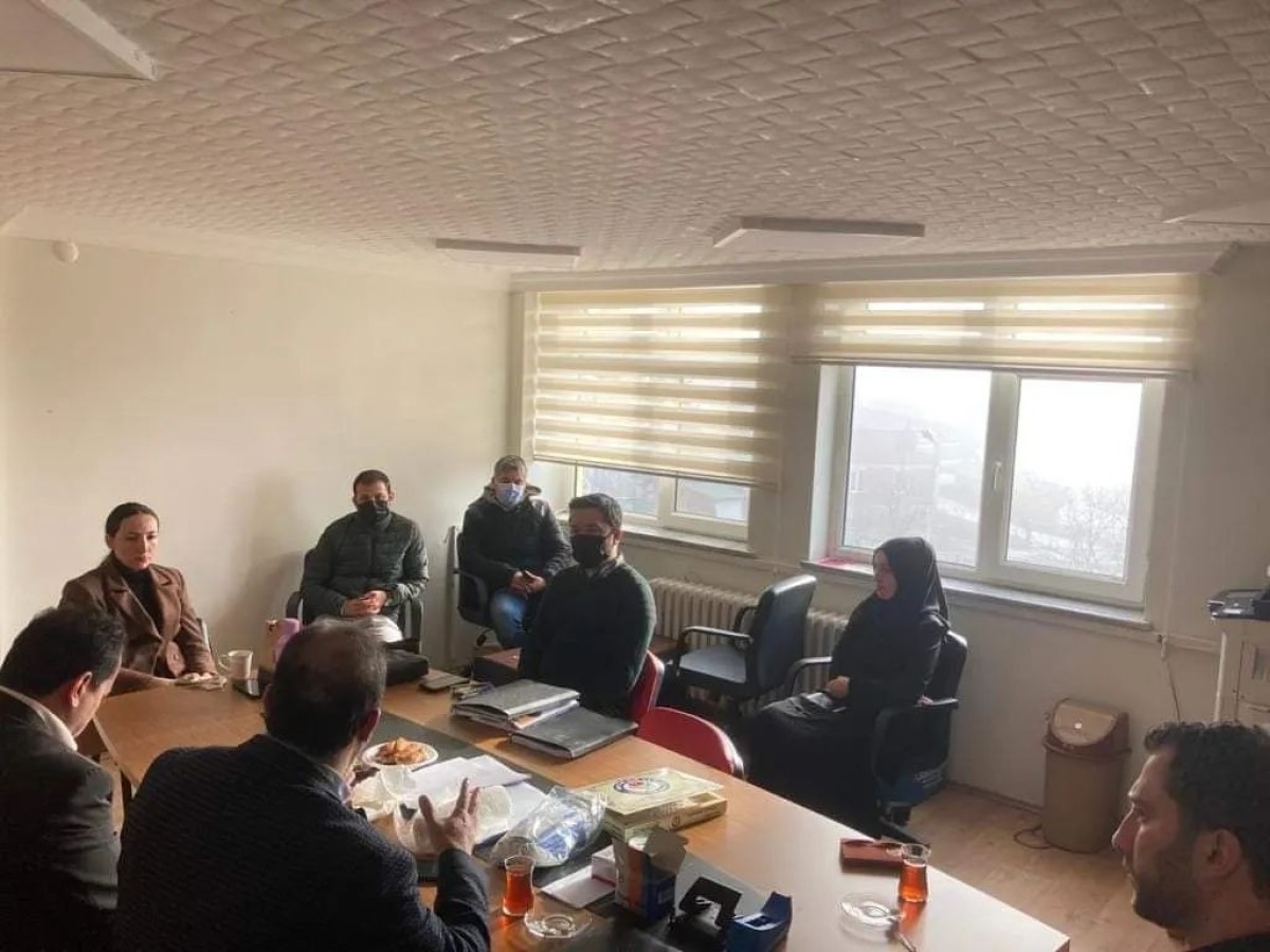 Eğitim-Bir-Sen’den Kurucaören Ortaokulu’na ziyaret;