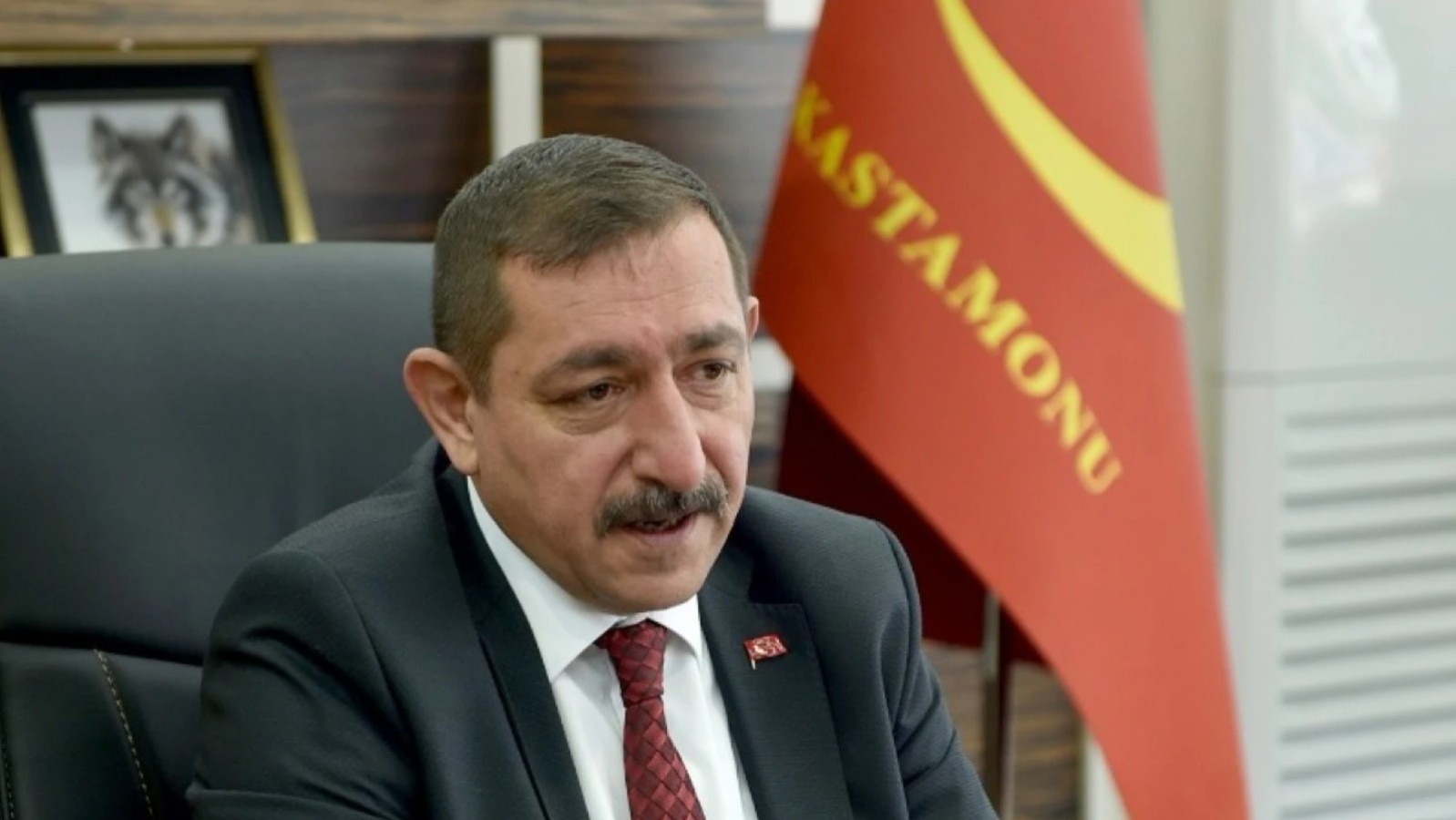 Vidinlioğlu trafik kazası geçirdi;