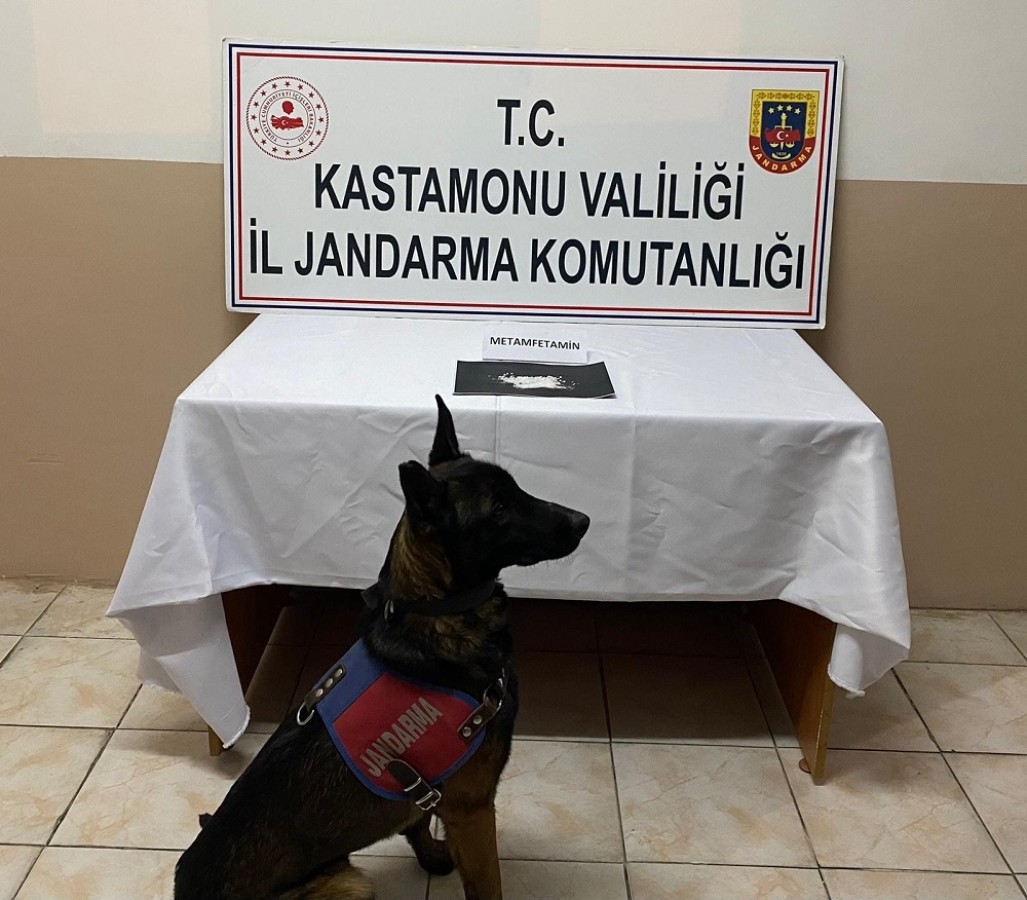 4 uyuşturucu taciri yakalandı;