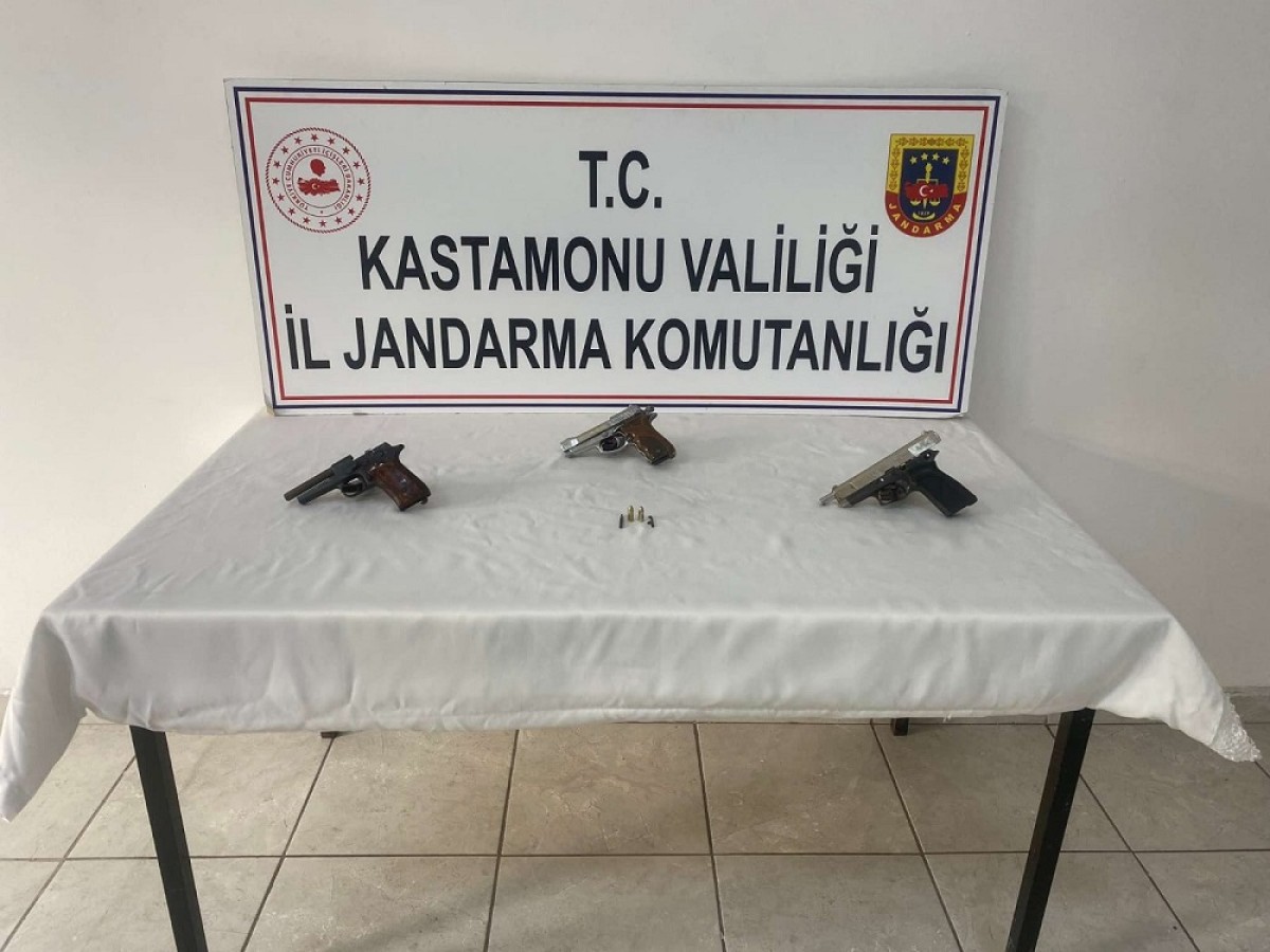 Jandarmadan silah operasyonu: 1 gözaltı;