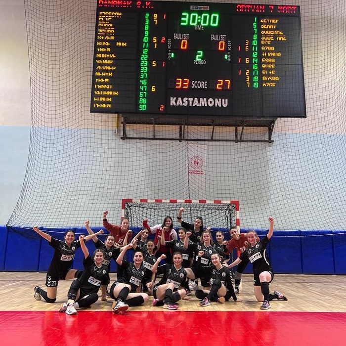 Dinamik SK, ilk kez güldürdü: 33-27;