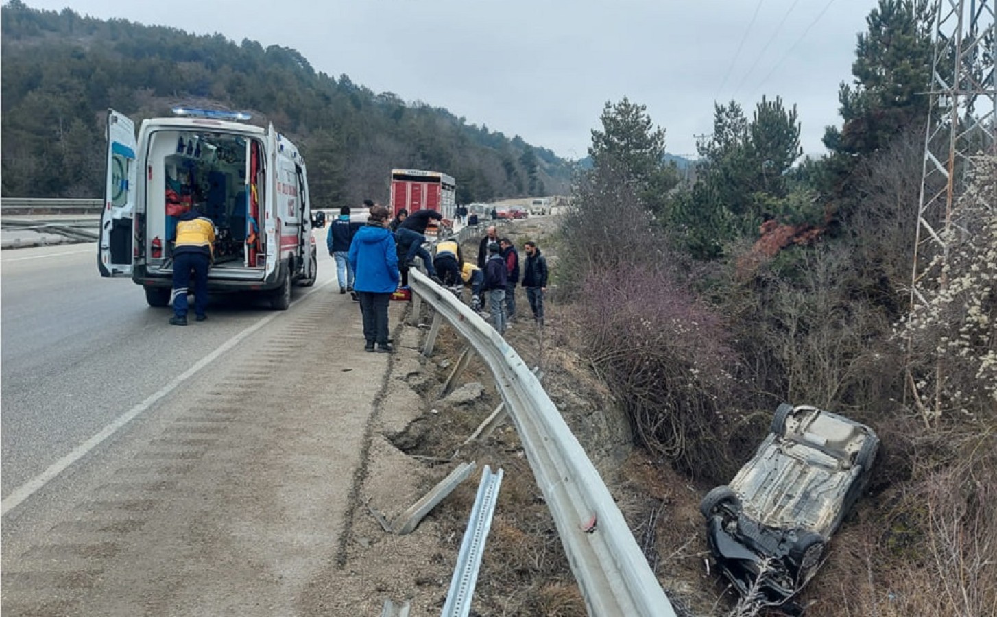 Oyrak’ta kaza: 1’i çocuk, 2 yaralı;