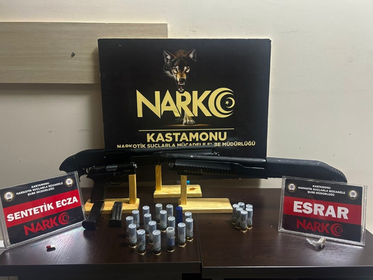 Narkotik'ten operasyon: 5 gözaltı;