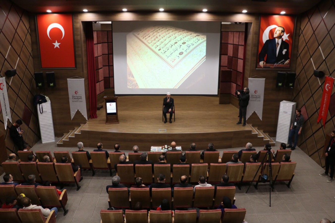Şerife Bacı’yı şiirlerle anlattılar;