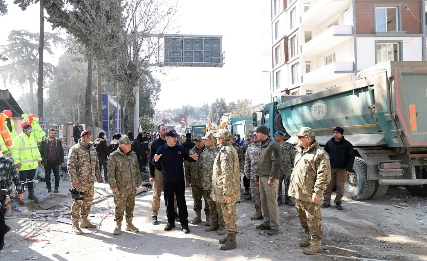 ‘TSK ilk andan itibaren milletinin yanına koştu’;