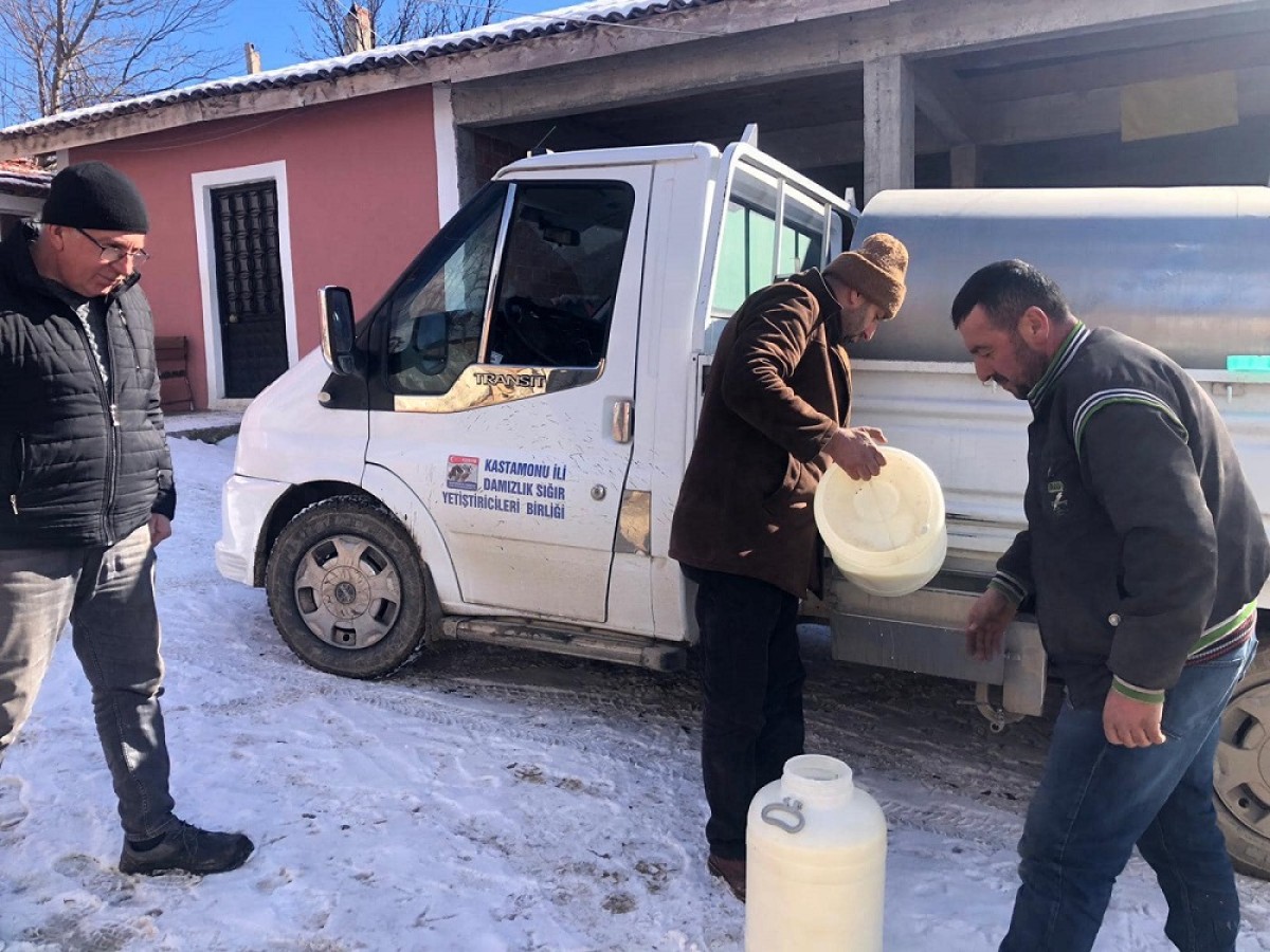 KDSYB, ürettiği süt ürünlerini deprem bölgesine ulaştırdı;