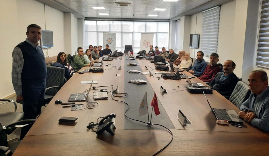 Öğretmenlere android yazılım eğitimi verildi;