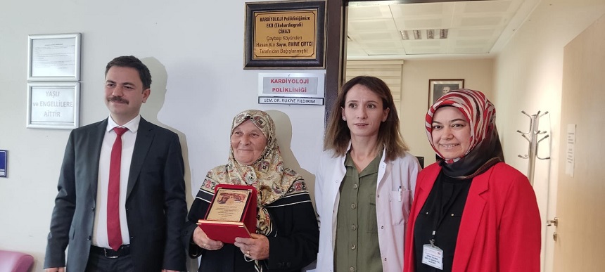 Tedavi olduğu hastaneye 1 milyon TL'lik cihaz bağışladı;