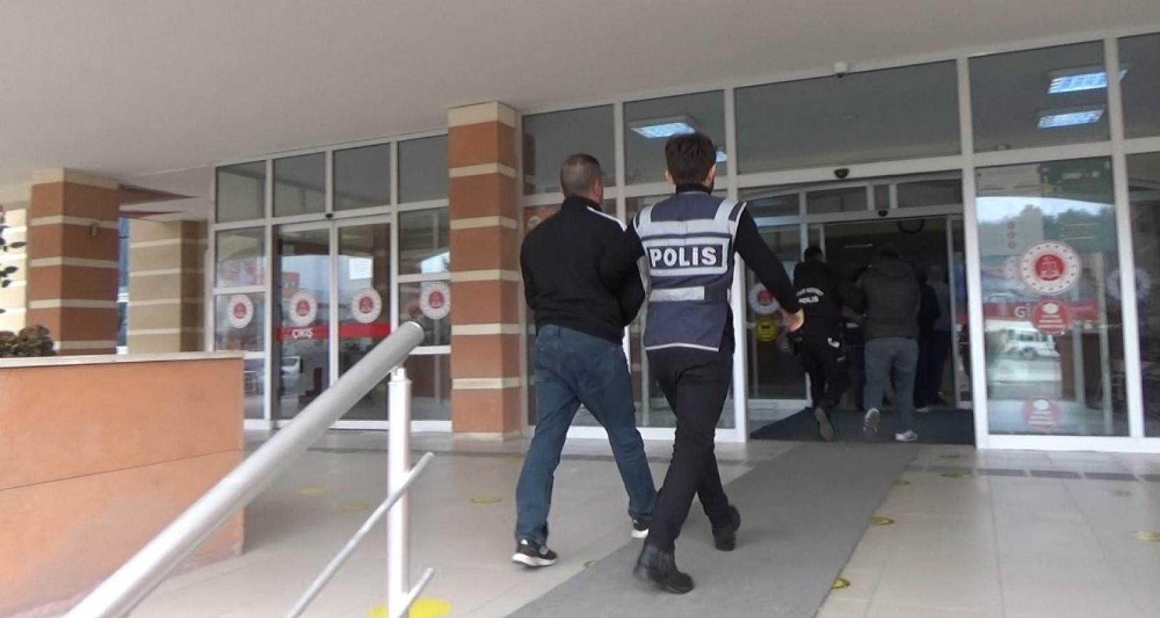 Bu ne pişkinlik!;