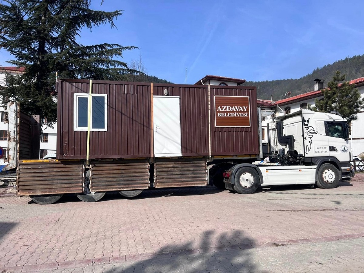 Azdavay’dan 2’nci konteyner ev yola çıktı;