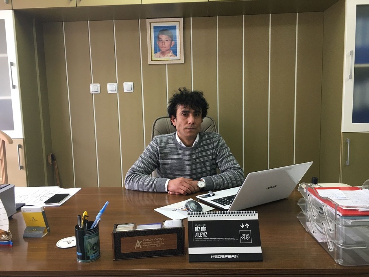 Emanet paraları deprem bölgesine ulaştırdılar;