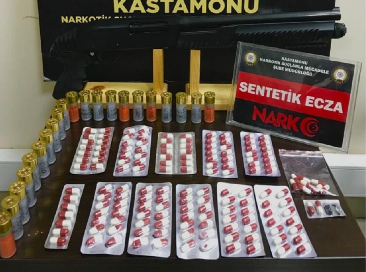 91 adet uyuşturucu hap ele geçirildi:1 gözaltı;