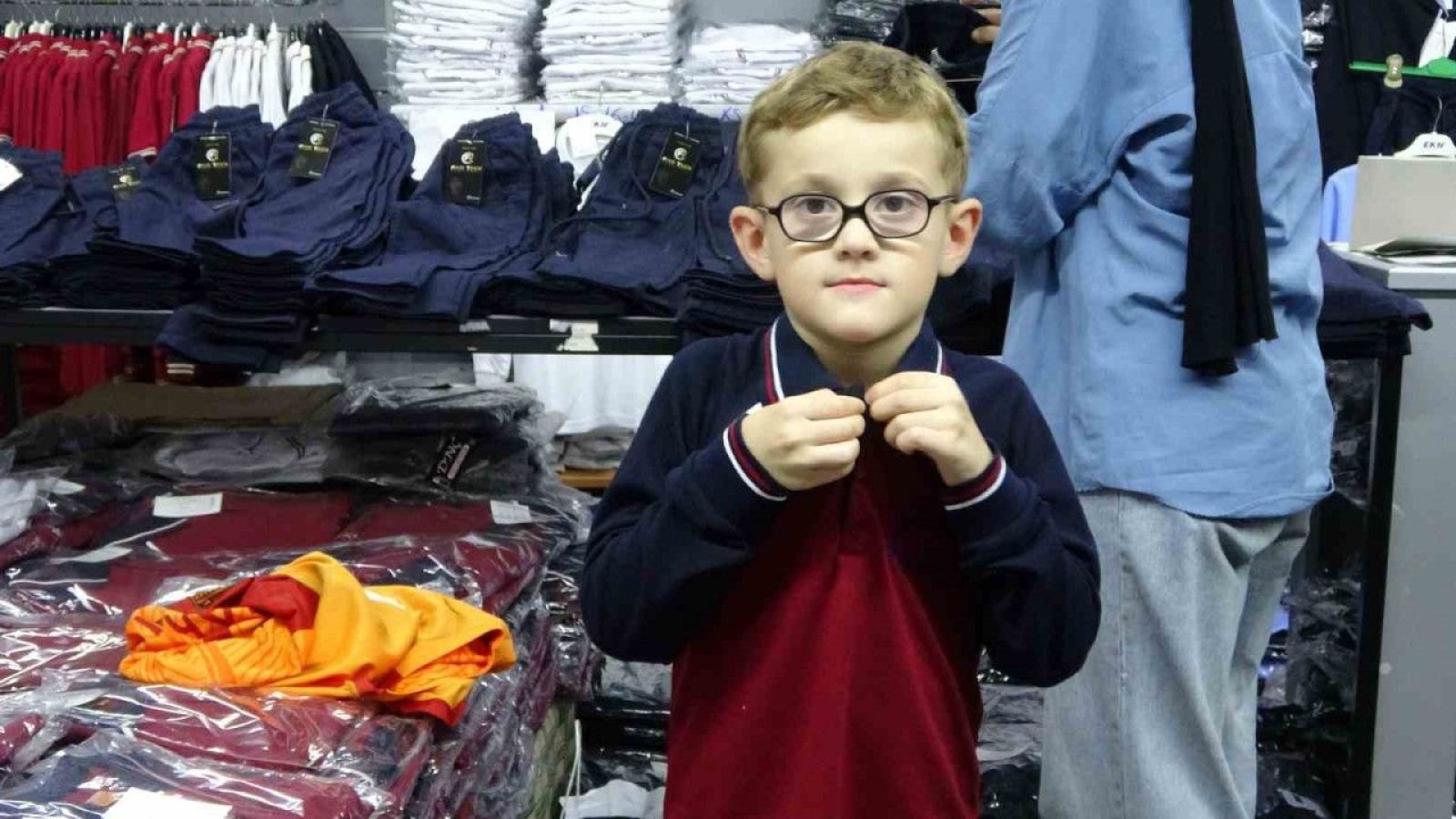 Okul kıyafetlerine çok büyük zam!..;