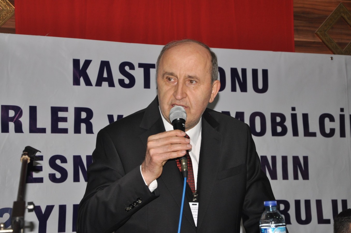 ‘Kış lastiği, güvenlik için çok önemli’;